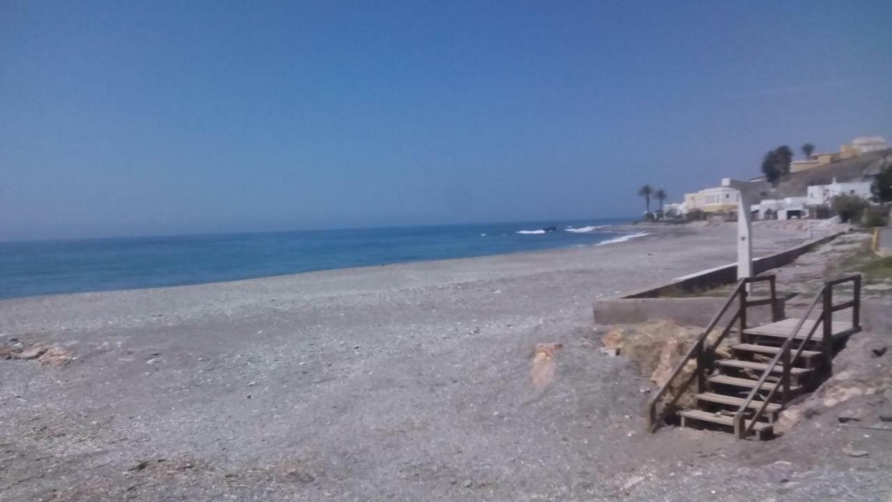 Casa De Sueno En La Playa Villa Адра Екстериор снимка