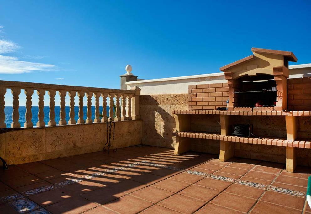 Casa De Sueno En La Playa Villa Адра Екстериор снимка