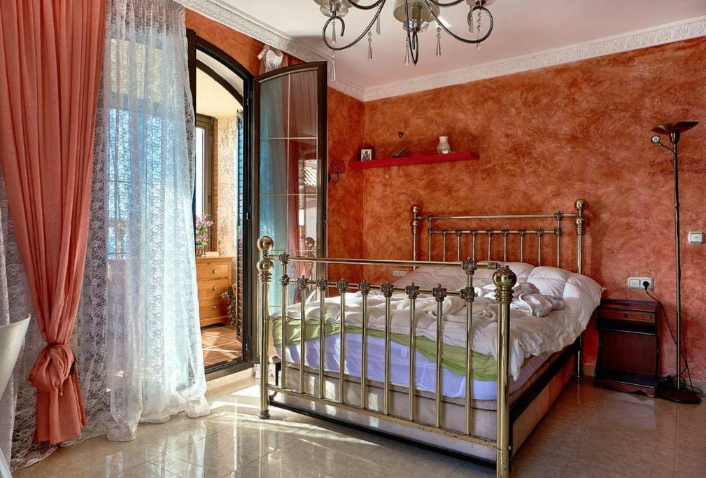 Casa De Sueno En La Playa Villa Адра Екстериор снимка