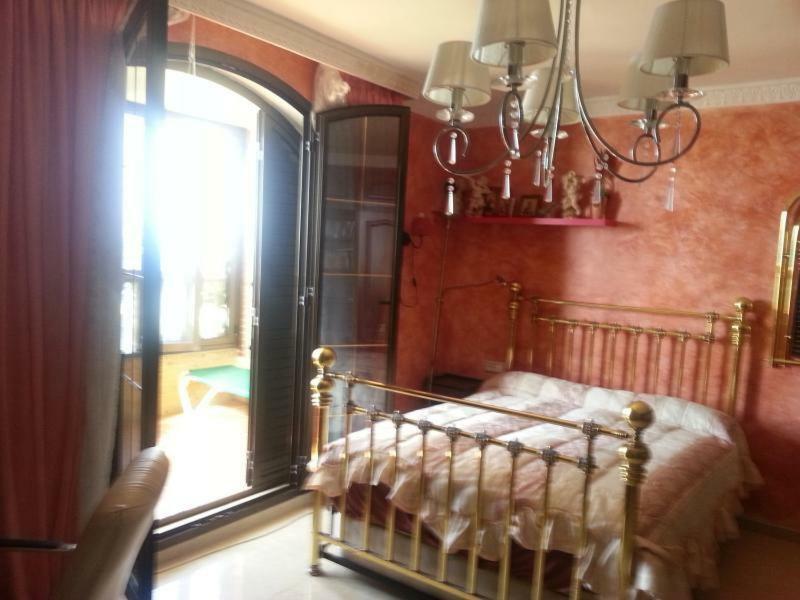 Casa De Sueno En La Playa Villa Адра Екстериор снимка