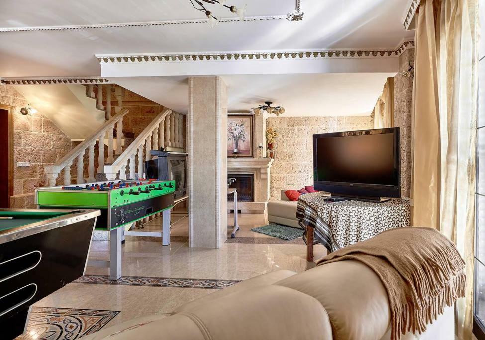 Casa De Sueno En La Playa Villa Адра Екстериор снимка