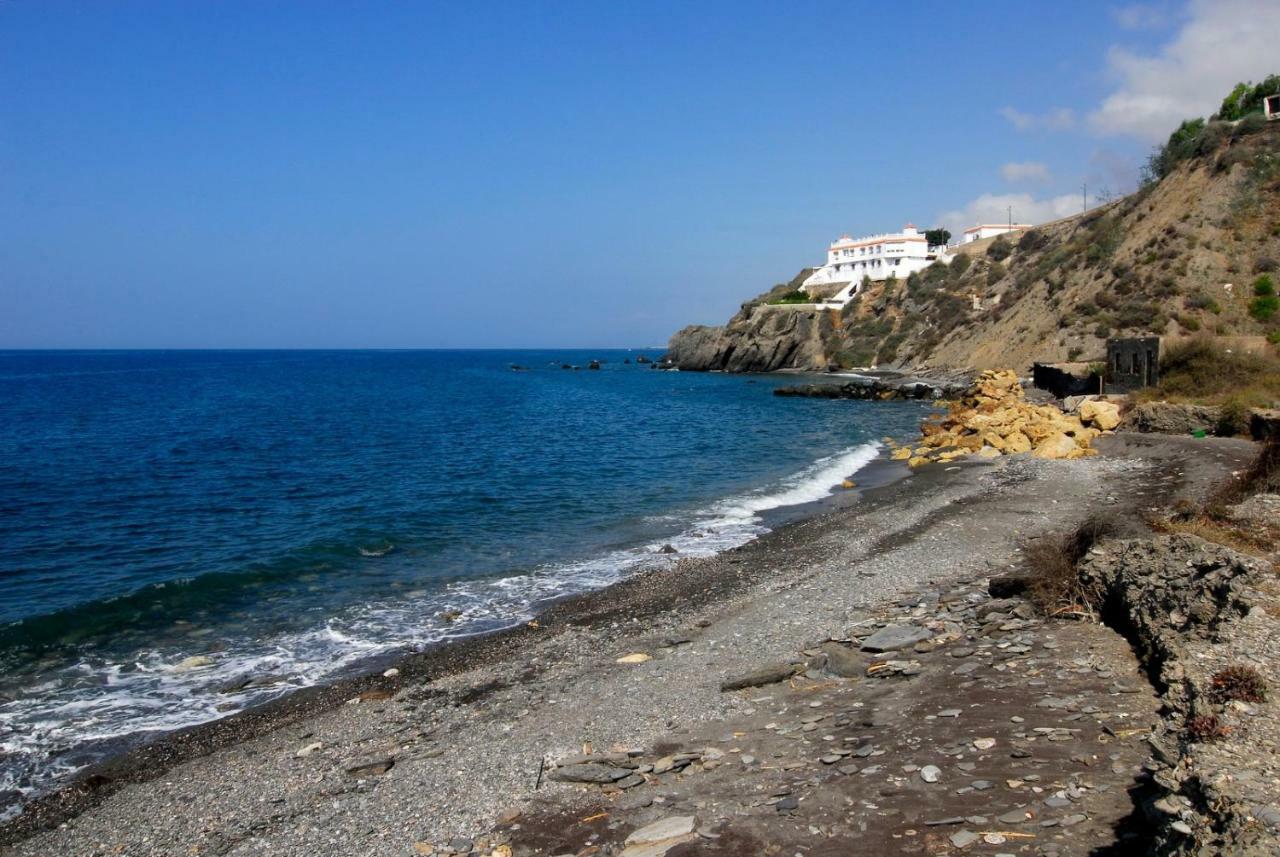 Casa De Sueno En La Playa Villa Адра Екстериор снимка