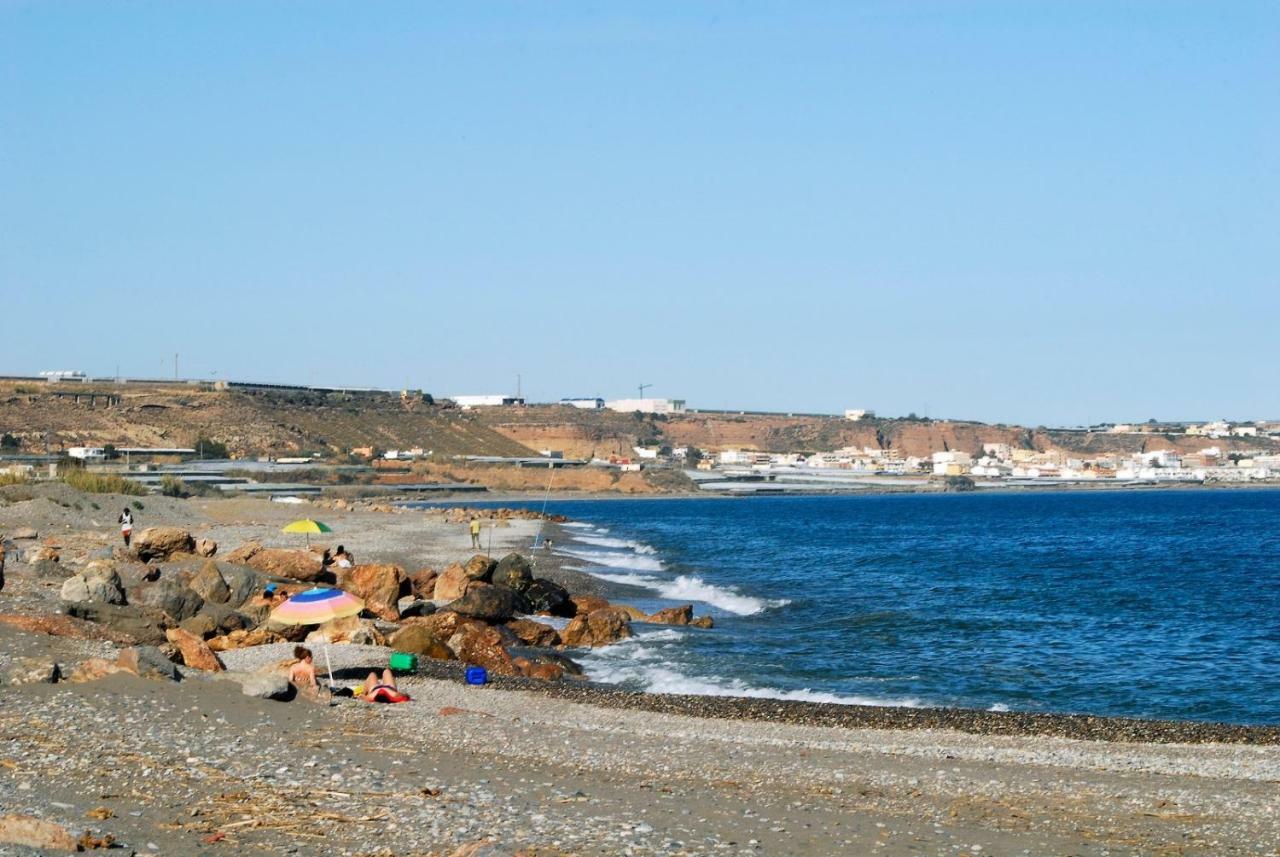 Casa De Sueno En La Playa Villa Адра Екстериор снимка