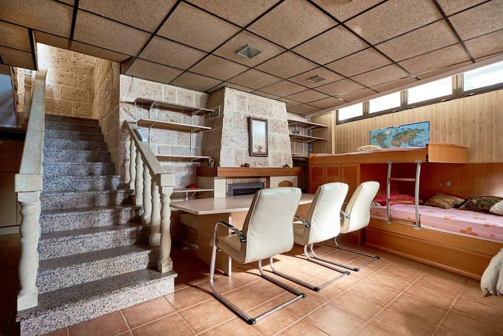 Casa De Sueno En La Playa Villa Адра Екстериор снимка