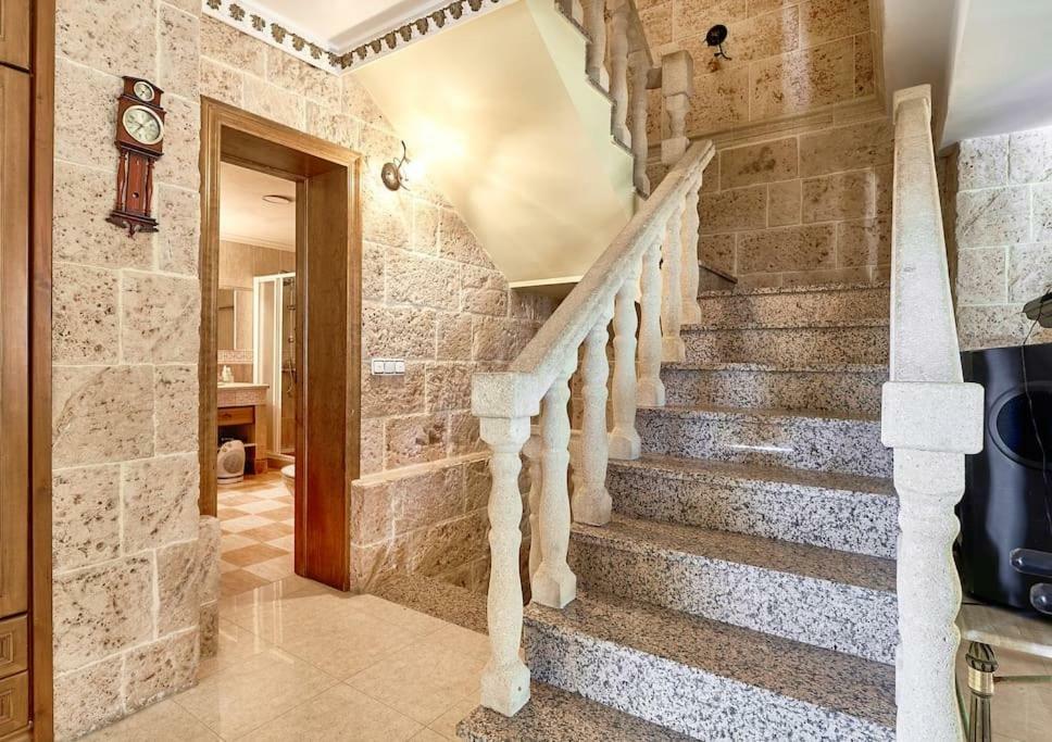 Casa De Sueno En La Playa Villa Адра Екстериор снимка