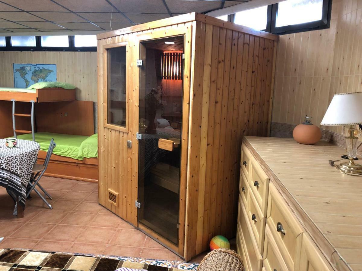 Casa De Sueno En La Playa Villa Адра Екстериор снимка