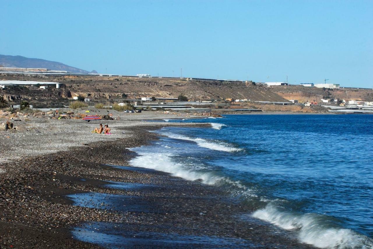 Casa De Sueno En La Playa Villa Адра Екстериор снимка