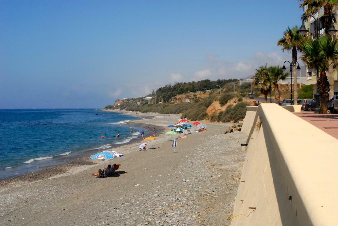 Casa De Sueno En La Playa Villa Адра Екстериор снимка